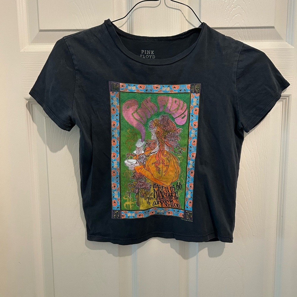 Pink Floyd Black Short Sleeve Graphic Crop Tee with Multicolor Psychedelic Print